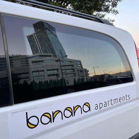 Banana Apartments Batoemi Buitenkant foto